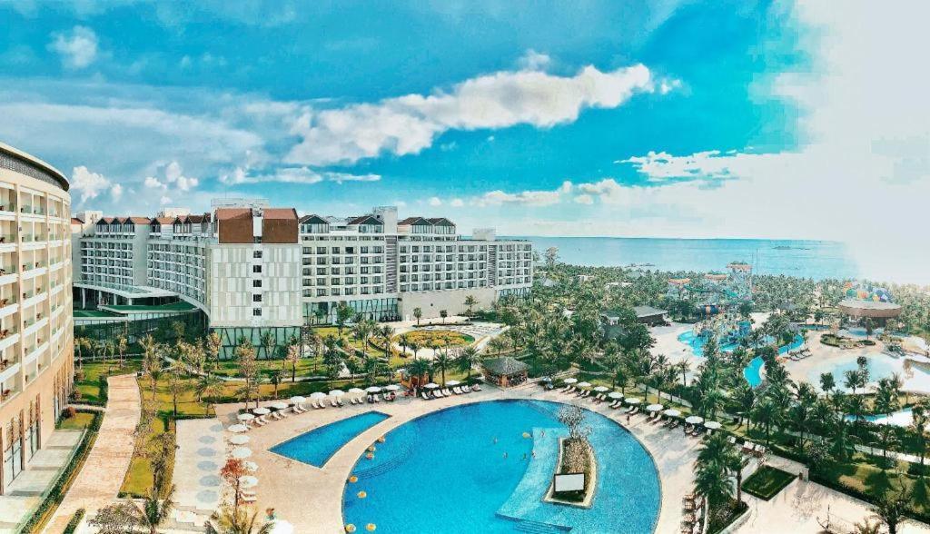 VINOASIS Phú Quốc Hotel Biên Hòa Exterior foto